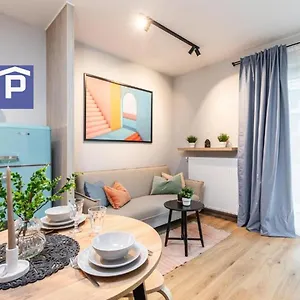 Superapart Konstruktorska 5e Апартаменты